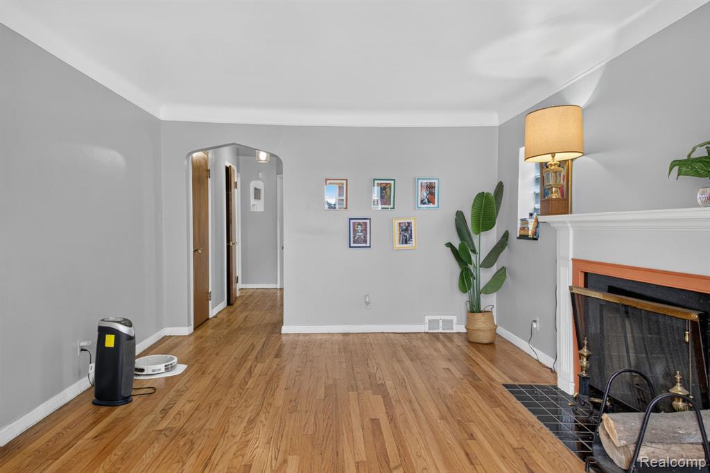 17501 Mendota Street - Photo 5
