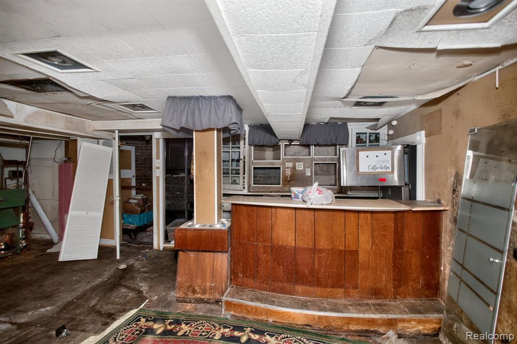 2437 Longfellow Street, Detroit, MI 48206 — Photo 34
