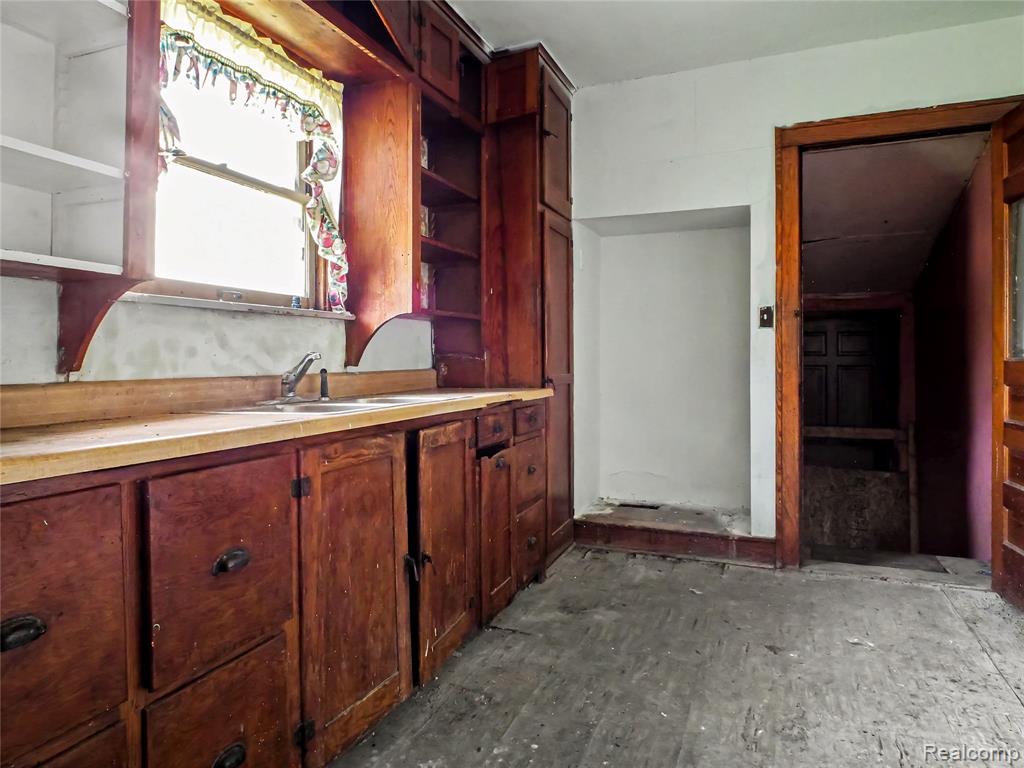 3009 Janes Avenue, Saginaw, MI 48601 — Photo 4