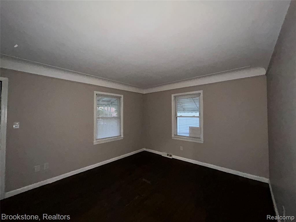 7243 Dacosta, Redford, MI 48239 — Photo 21