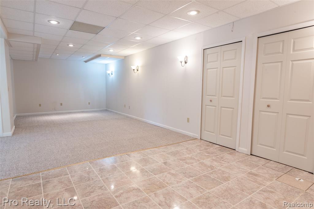 4233 Holly Lane, Rochester, MI 48306 — Photo 28
