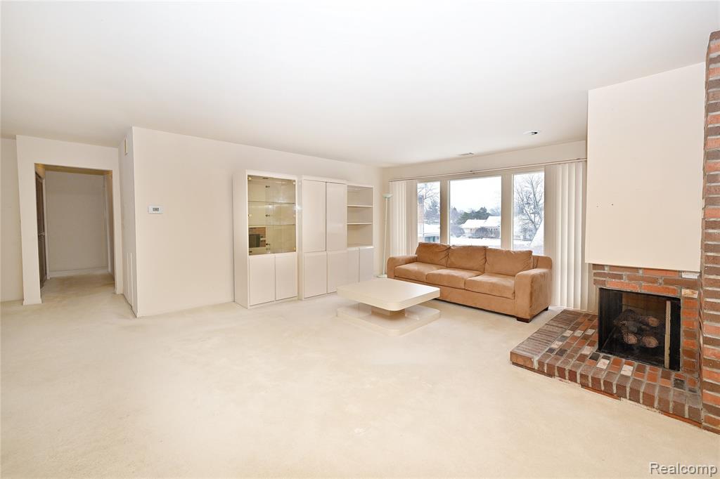 6011 Pebble Lane Court, West Bloomfield, MI — Photo 5