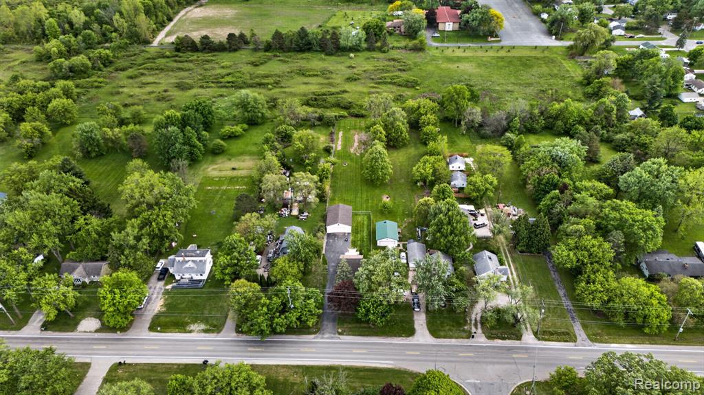 6354 Lapeer Road, Burton, MI 48509 — Photo 42