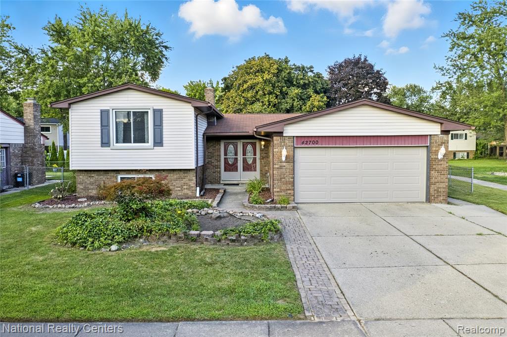 42700 Versailles Road, Canton, MI 48187 — Photo 2