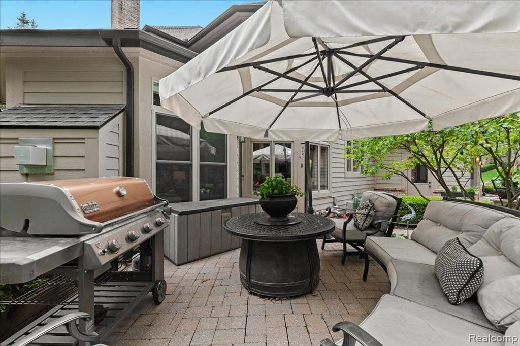 6246 Windemere Point, Brighton, MI 48116 — Photo 5