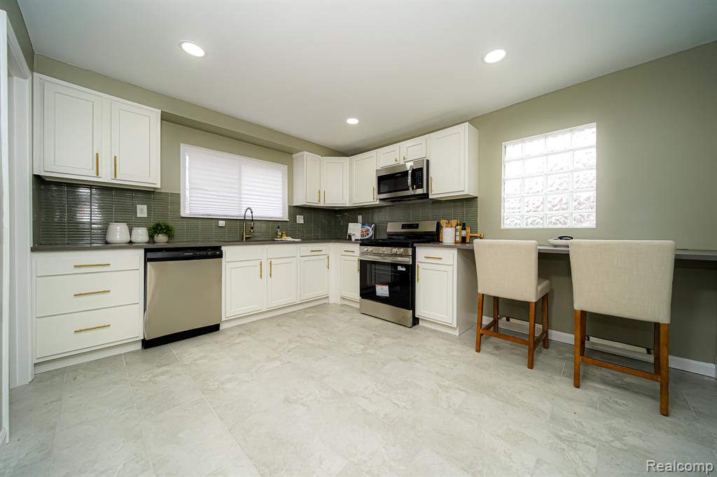 3080 Oakman Boulevard, Detroit, MI 48238 — Photo 33
