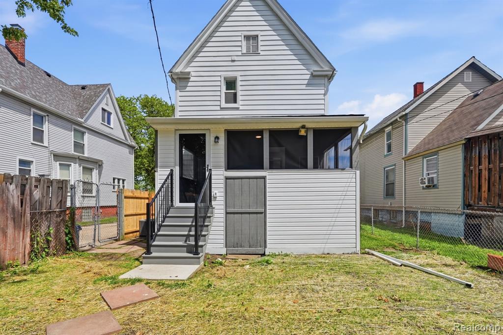 255 Poplar Street, Wyandotte, MI 48192 — Photo 31