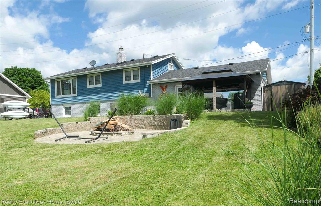 2854 ELMWOOD Street, Port Huron, MI 48060 — Photo 6