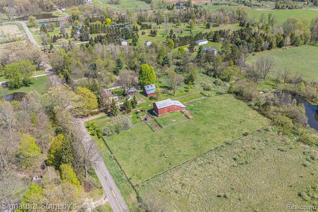 9827 KENNEDY Road, Munith, MI 49259 — Photo 98