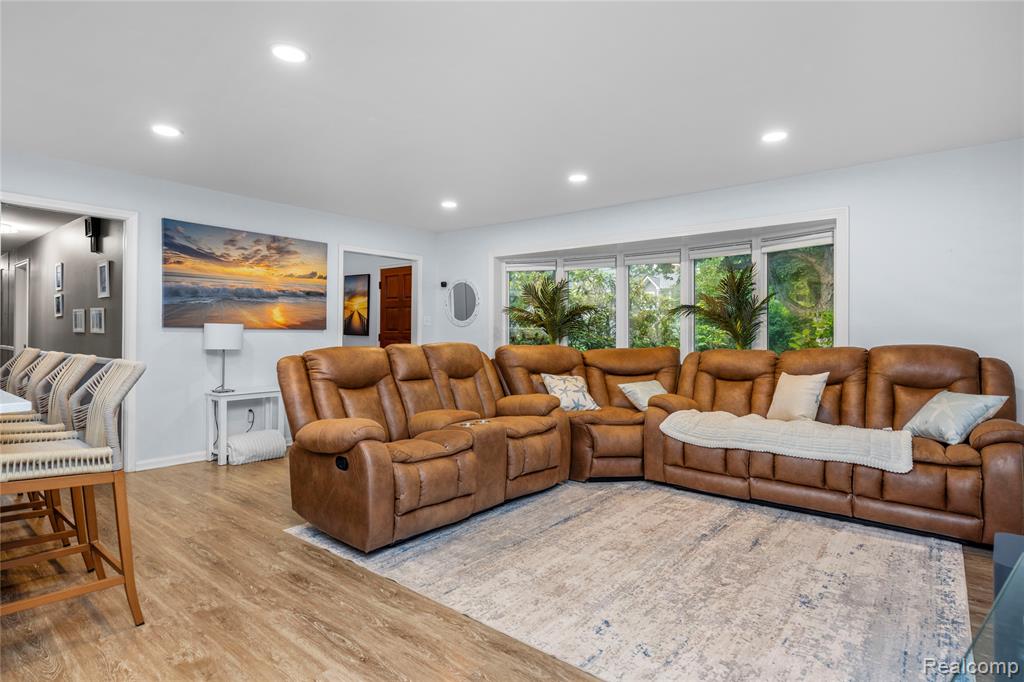 6085 Worlington Road, Bloomfield Hills, MI 48301 — Photo 12