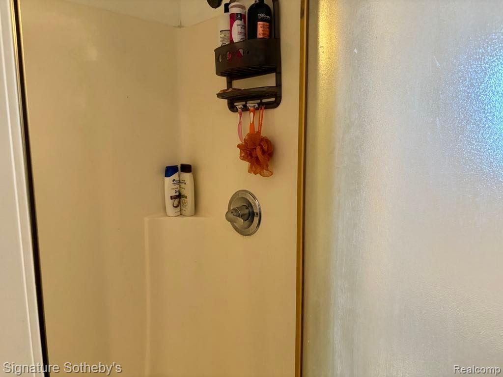 453 CENTRAL Avenue, Pontiac, MI 48341 — Photo 12