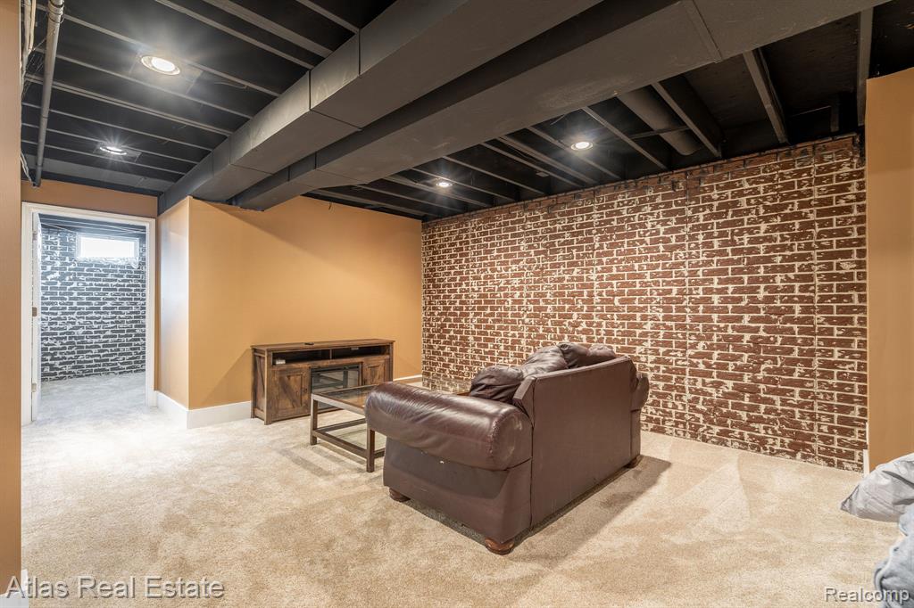 4400 Pebble Creek Boulevard, Burton, MI 48439 — Photo 37
