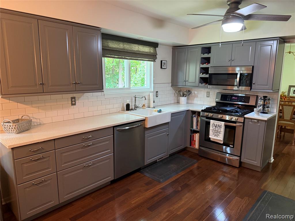 5540 Bostall Woods Drive, Rochester, MI 48306 — Photo 24