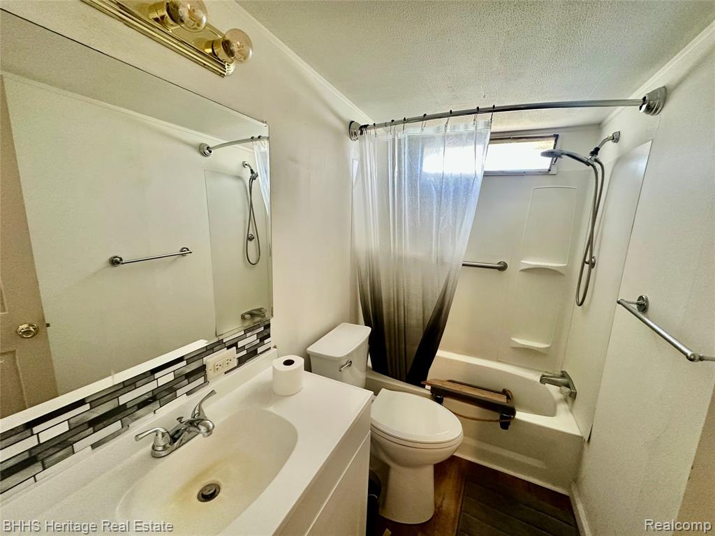 823 Linden, Fowlerville, MI 48836 — Photo 9