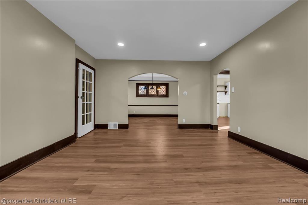5215 Buckingham Avenue, Detroit, MI 48224 — Photo 5