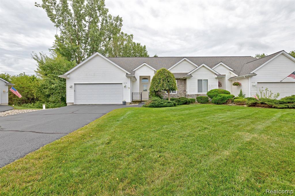 10154 HAWTHORNE RIDGE Road, Goodrich Vlg, MI — Photo 3