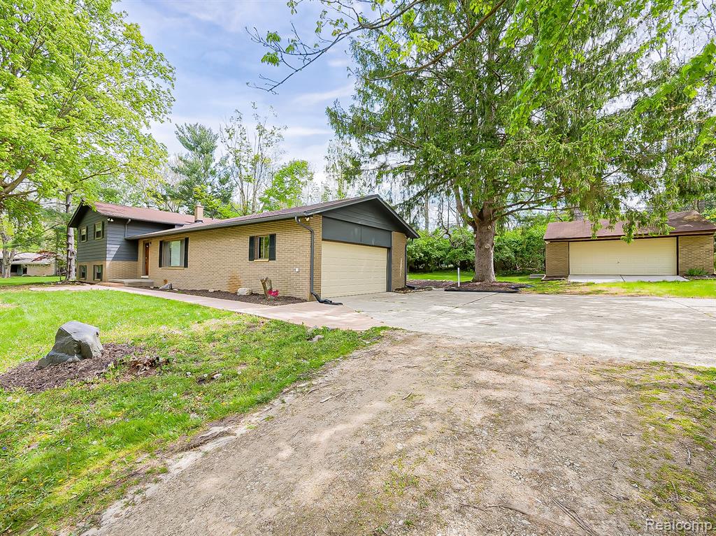 7580 Thornwood Street, Canton, MI 48187 — Photo 9