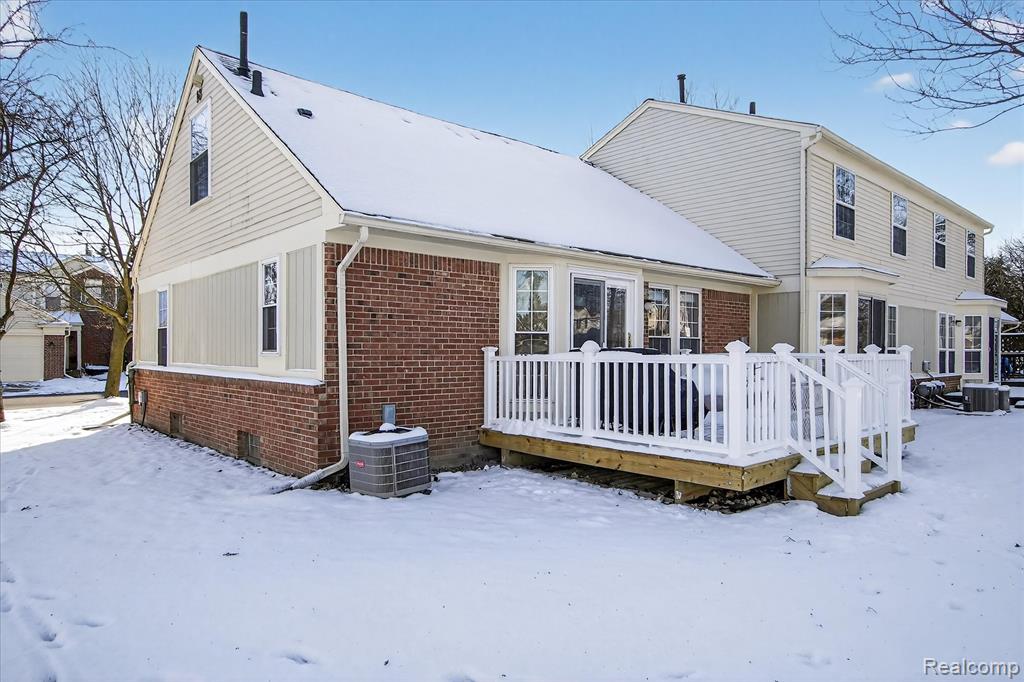 43674 Christopher Court, Canton, MI 48188 — Photo 24