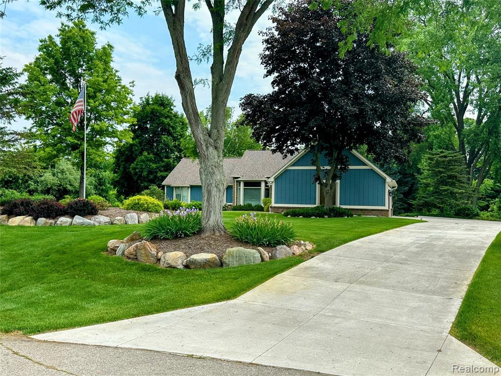 6771 FOXBORO, Brighton, MI 48116 — Photo 36