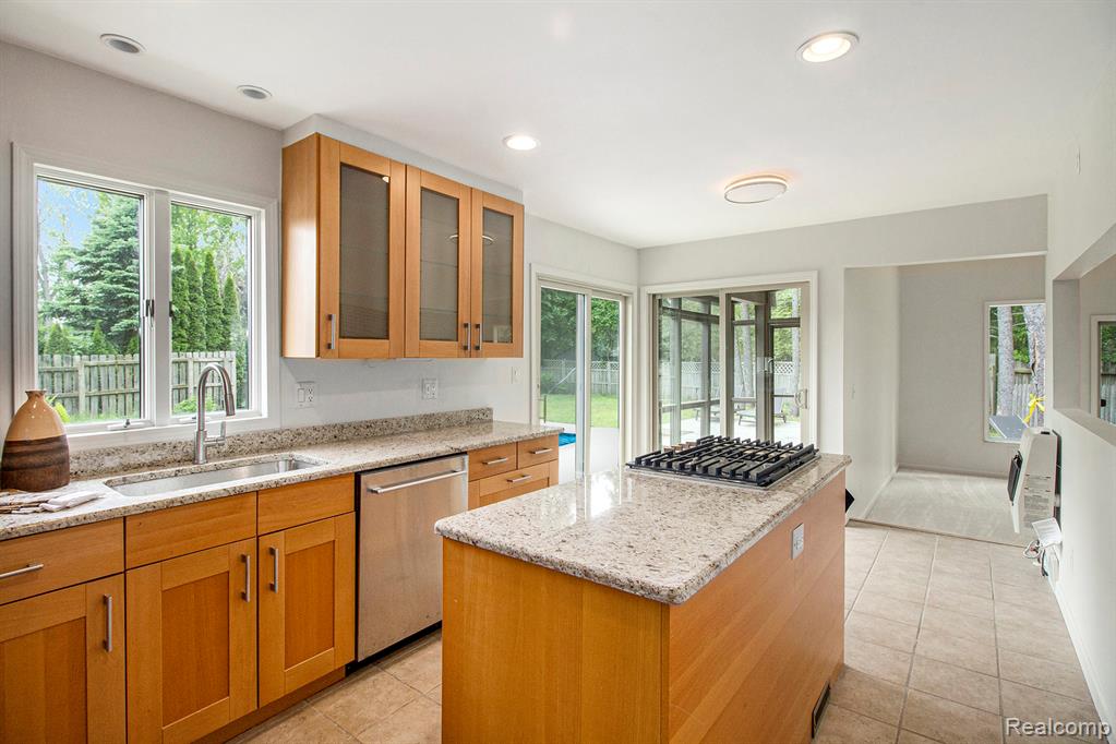 7831 Caberfae Trail, Clarkston, MI 48348 — Photo 10