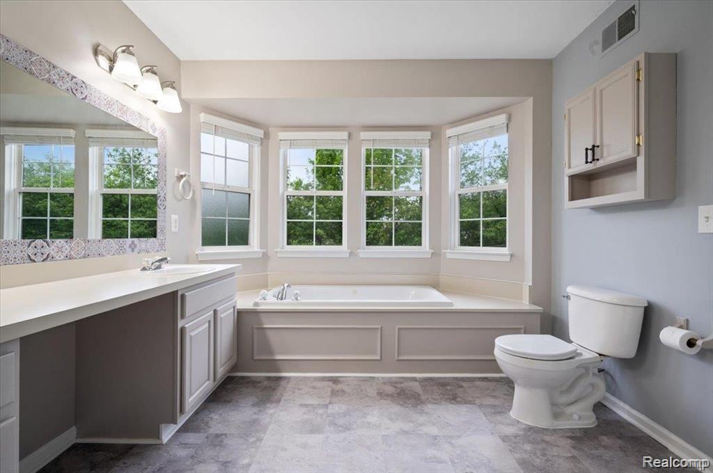 4632 Hunters Circle W, Canton, MI 48188 — Photo 18