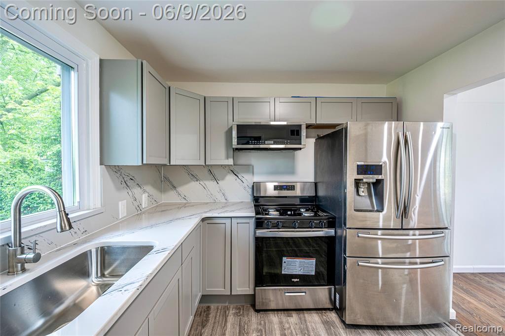 24221 Cloverlawn Street, Oak Park, MI 48237 — Photo 5