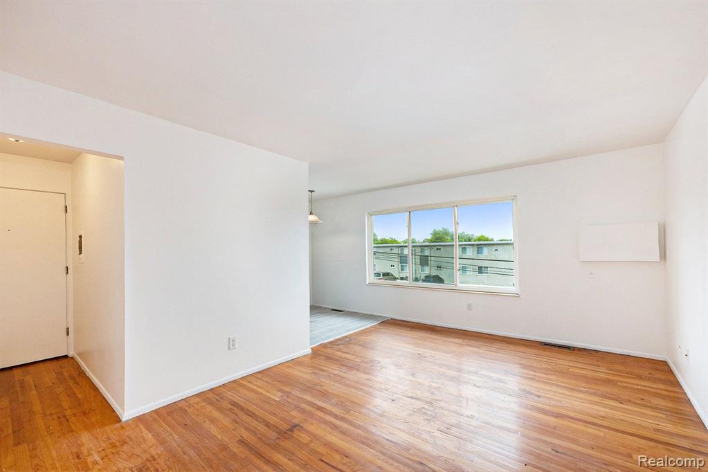 4830 BRIARWOOD Avenue, Royal Oak, MI 48073 — Photo 11