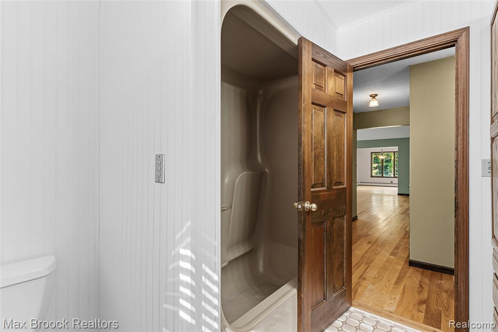 892 W Barnes Lake Road, Columbiaville, MI 48421 — Photo 17