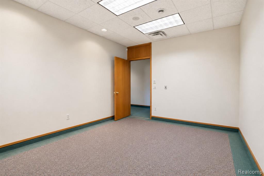 5081 Exchange Drive, Flint, MI 48507 — Photo 16