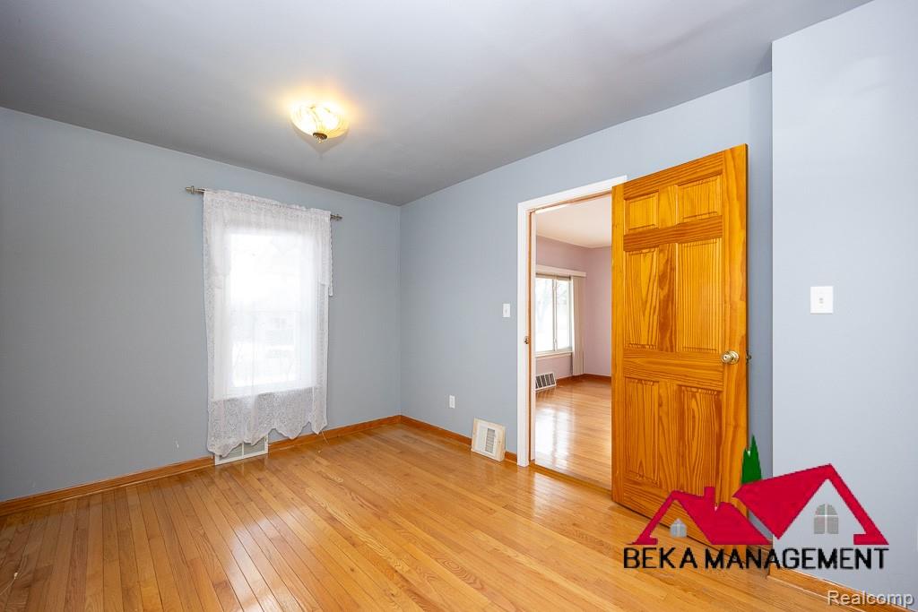 26627 RIALTO Street, Madison Heights, MI 48071 — Photo 6