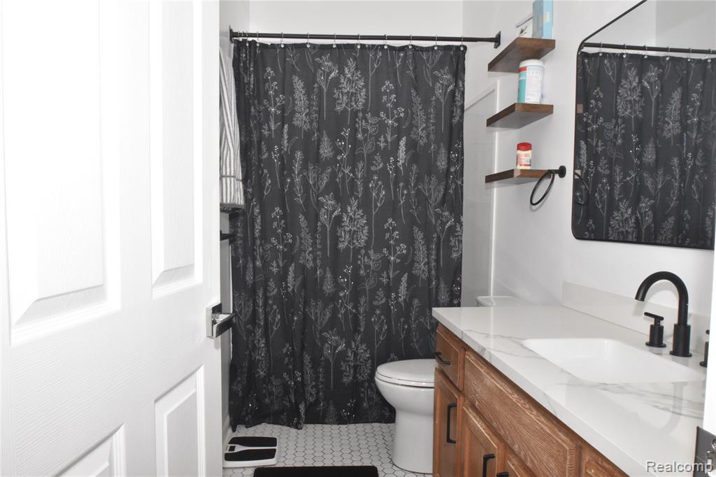 23436 Mahoney Court, 182, Trenton, MI 48183 — Photo 14
