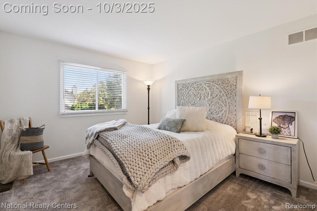 489 Gleneagles, Highland, MI — Photo 34