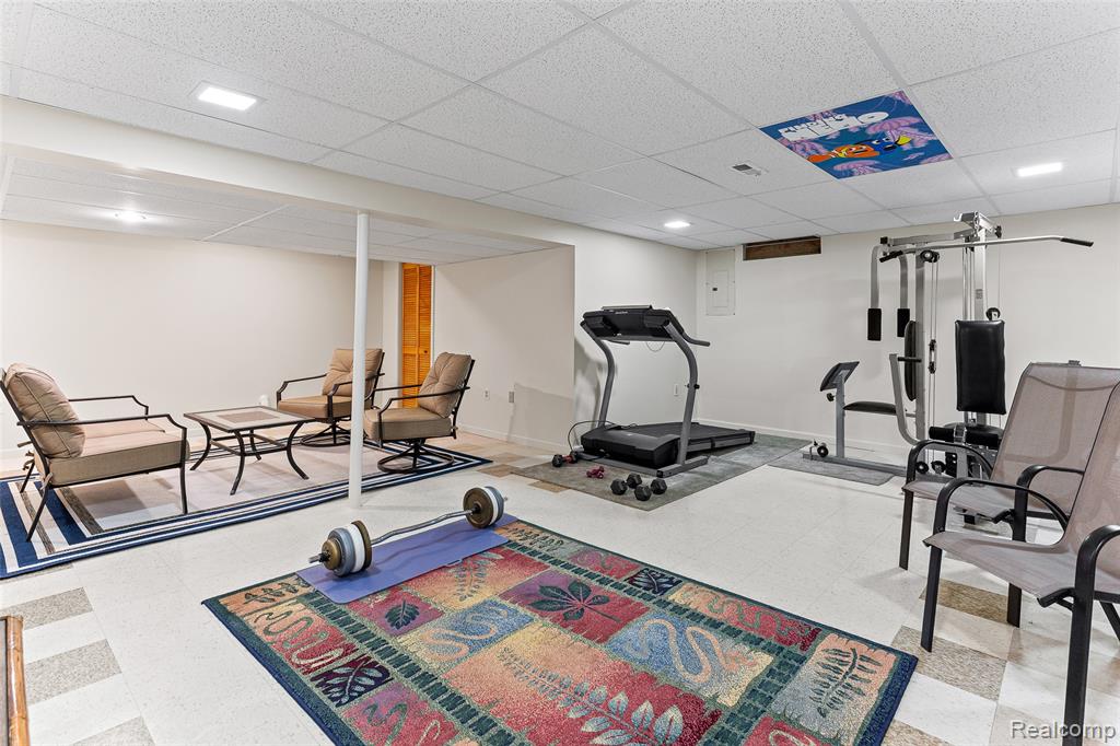 45785 Bryn Mawr Road, Canton, MI 48187 — Photo 22