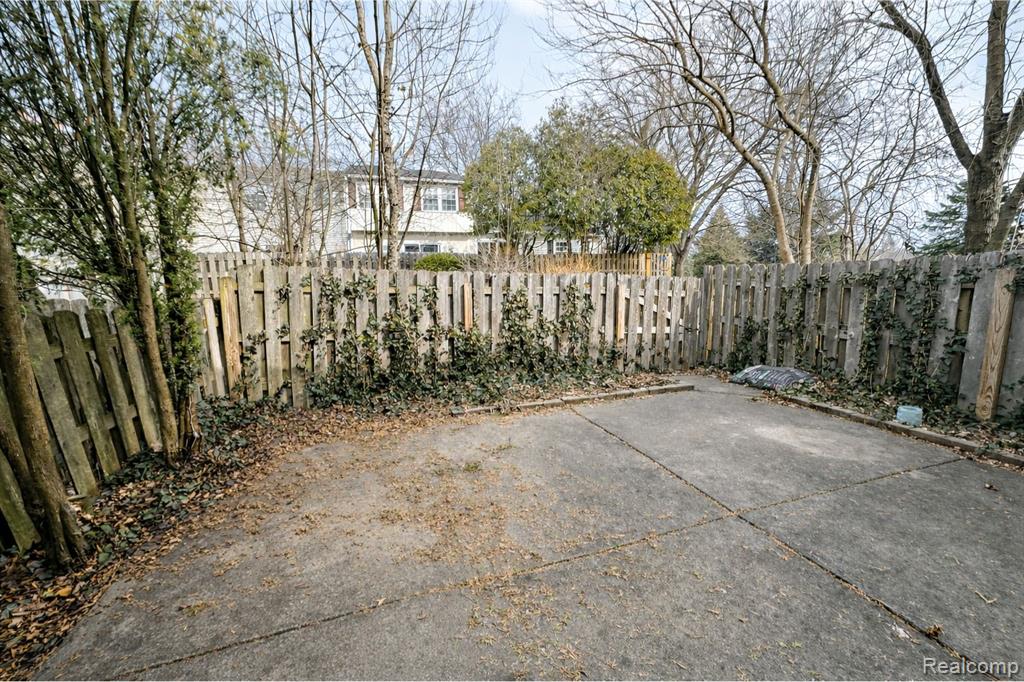 19585 Mariner Court, Northville, MI, 48167