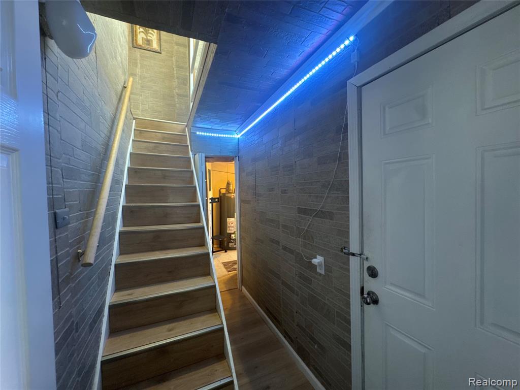 5038 Evaline Street, Hamtramck, MI 48212 — Photo 23