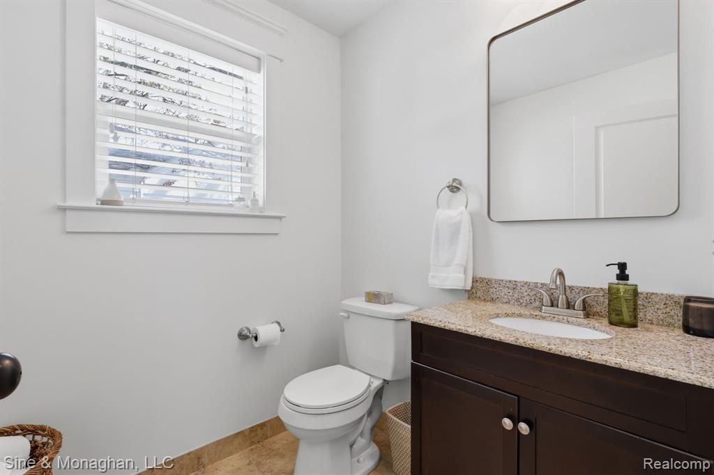 716 Cherry Avenue, Royal Oak, MI 48073 — Photo 18