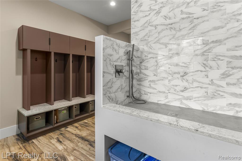 5029 Forest Valley Drive, Clarkston, MI 48348 — Photo 35