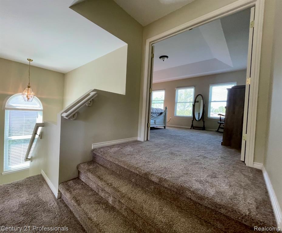 778 W Peninsula Court, Oxford, MI, 48371