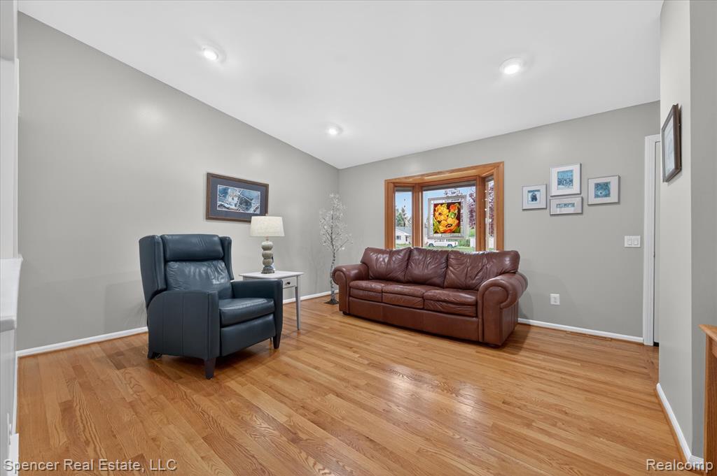 5988 Waldon Road, Clarkston, MI — Photo 9