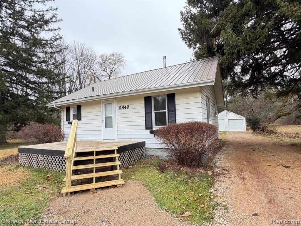 10149 Seymour Road, Montrose, MI 48457 — front exterior