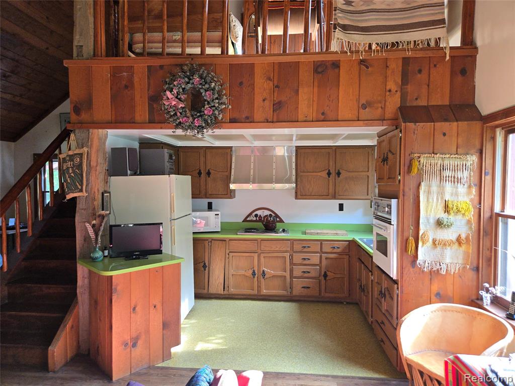 10305 Oakhurst Road, Holly, MI 48442 — Photo 25