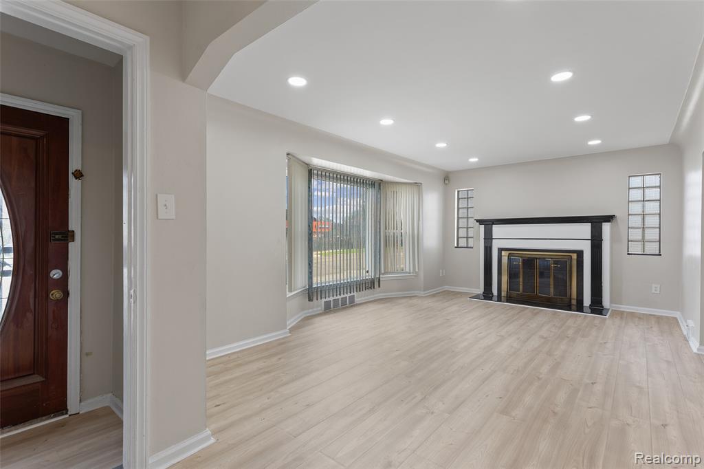 8604 Meyers Road, Detroit, MI 48228 — Photo 14