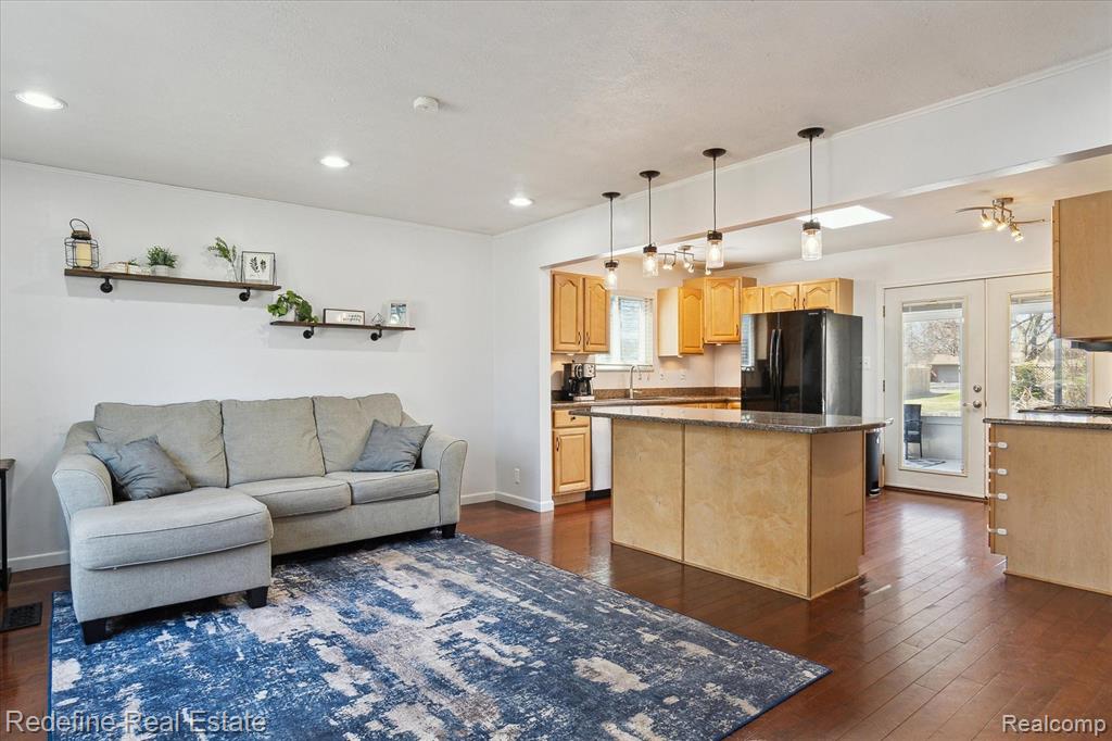 8272 W Huron Court, White Lake, MI — Photo 6