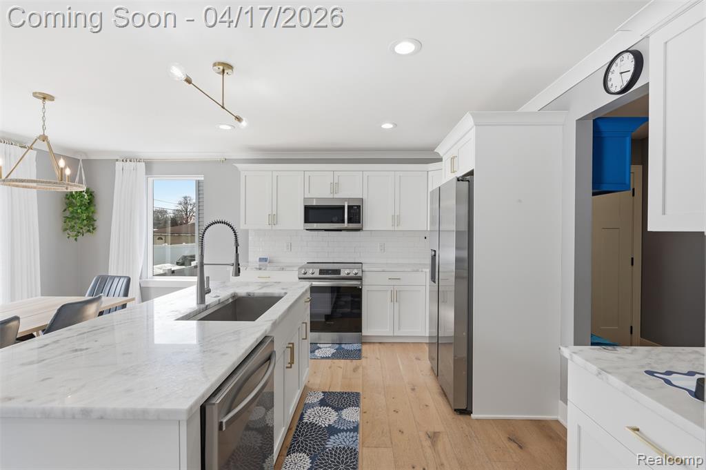 15918 Camperdown Avenue, Clinton Twp, MI 48035 — Photo 12
