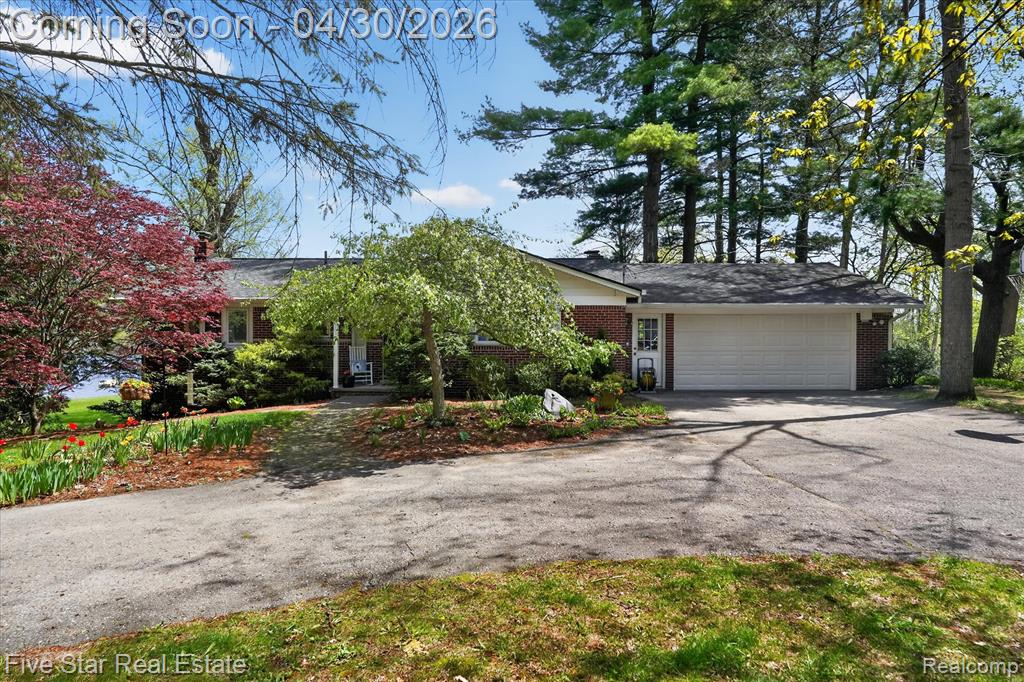 630 Sunset, White Lake, MI 48383 — Photo 3