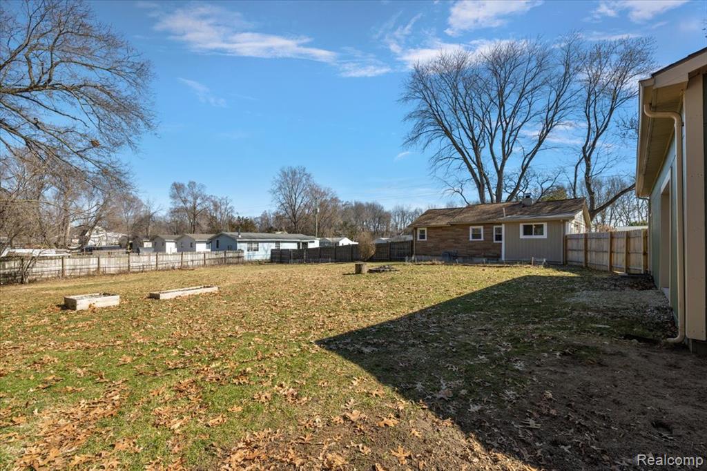 5275 Lake Grove Drive, White Lake, MI 48383 — Photo 50