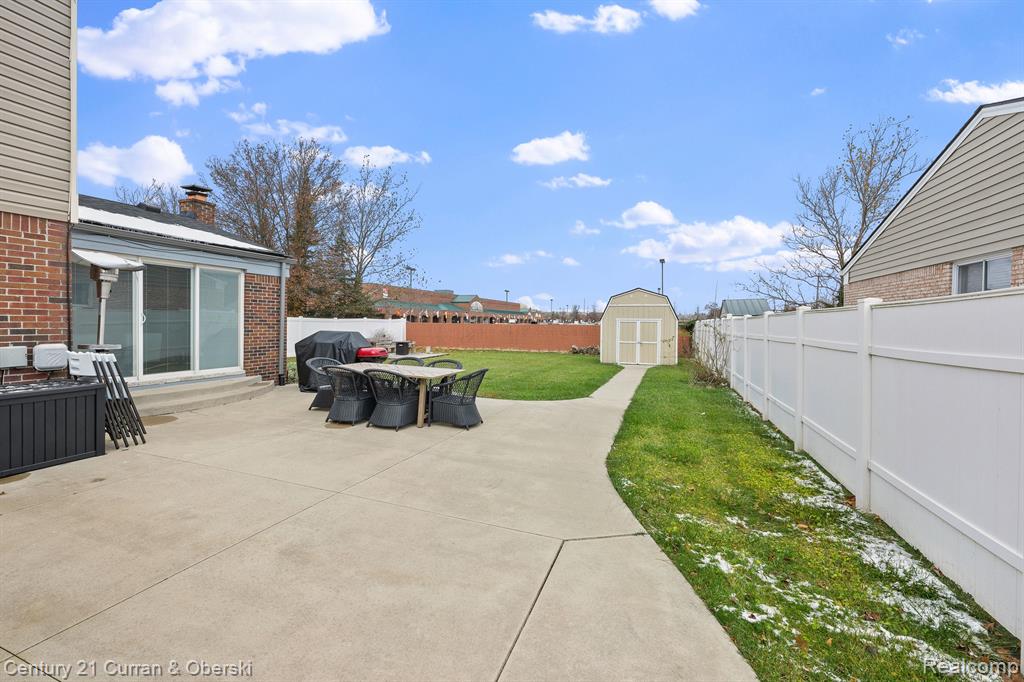 42456 CASTLE, Canton, MI 48188 — Photo 34