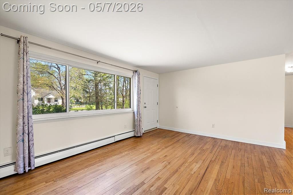 2795 Woodbury Street, Walled Lake, MI 48390 — Photo 6