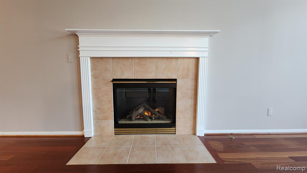 40201 RIVERBEND Drive, Sterling Heights, MI 48310 — Photo 10