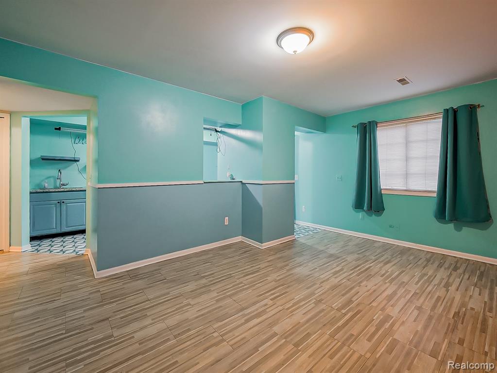 16513 Terrace Village Drive, Taylor, MI 48180 — Photo 14